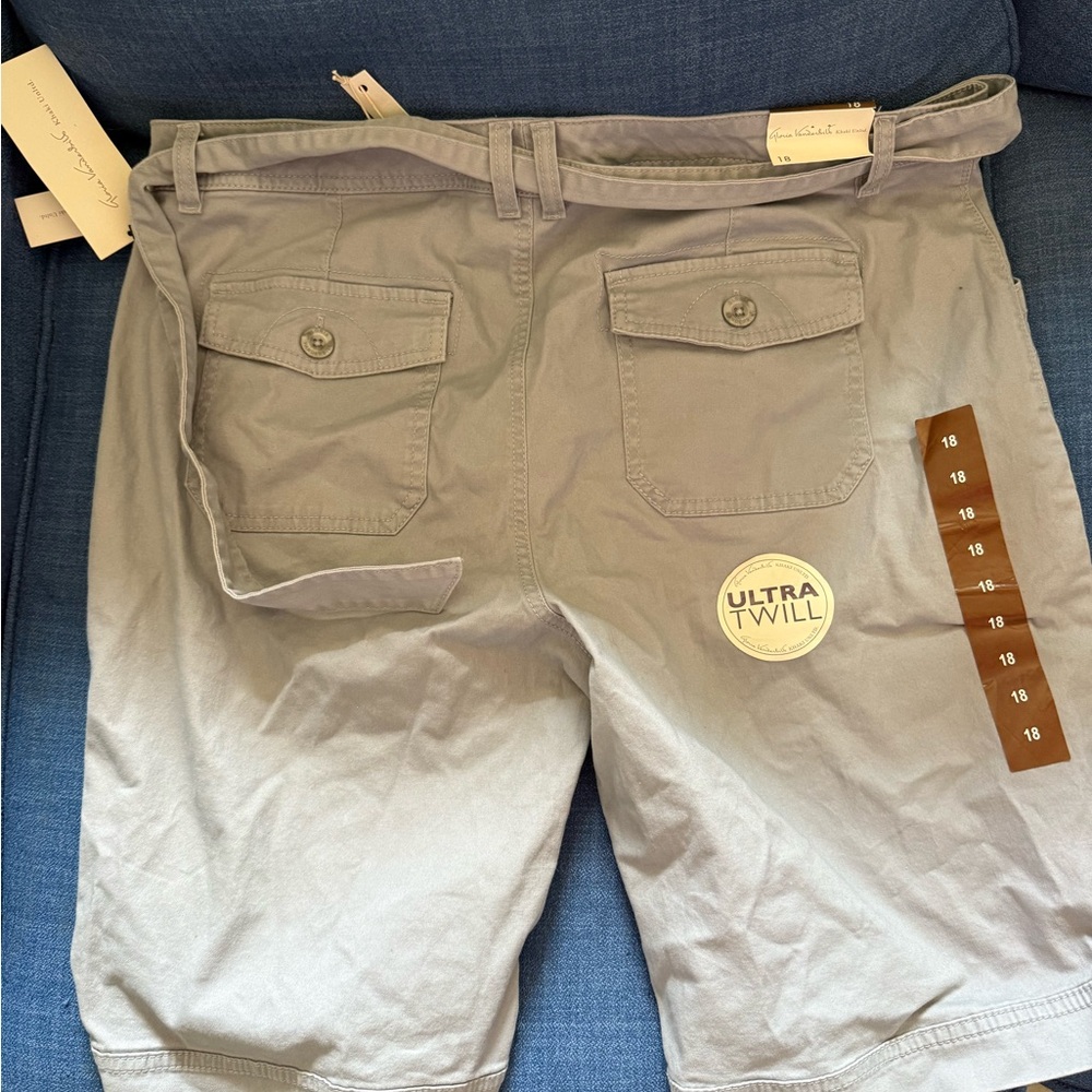 Gloria Vanderbilt  Cargo Shorts Lightweight Cotton Blend